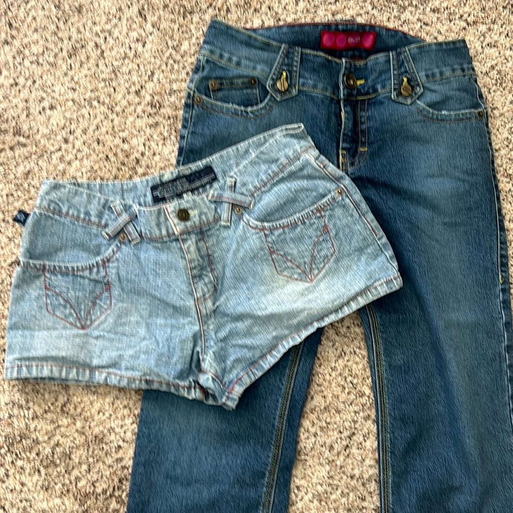 Bundle size 5 jr. Glo capri w/cuff. tyte shorts. Great condition. Original style